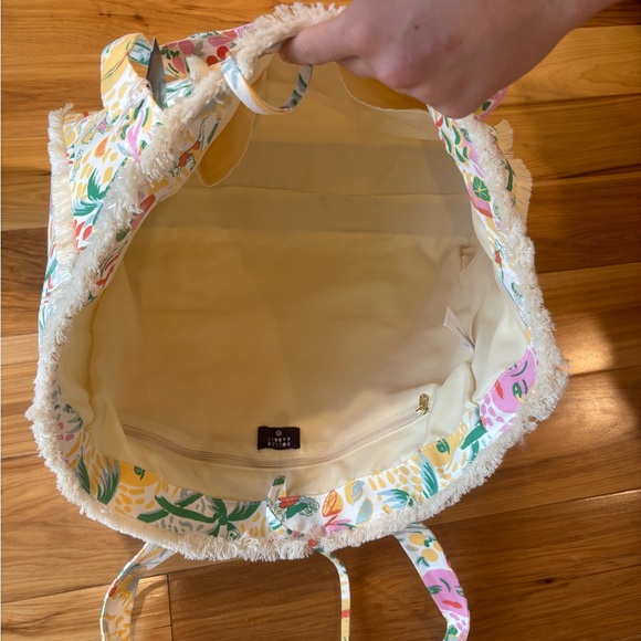 Roller Rabbit Multi-Color Tropical Tote - Picture 8 of 9